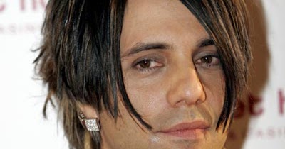 Clip eating free pussy Criss angel bisexual